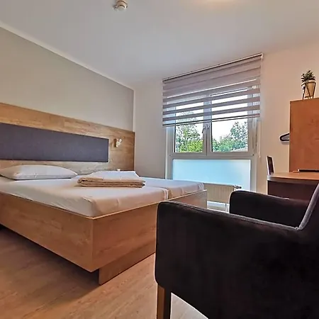 ホテル Motel Hohenems *